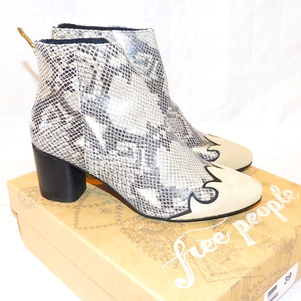 NEW FREE PEOPLE Adele Booties~Real Leather~Snakeskin Print Gray Flame Toe Boots